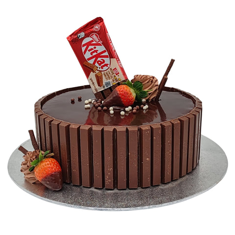 KitKat Flavoured Cake